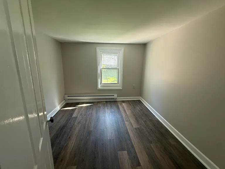 418 Leggett St — Photo 12