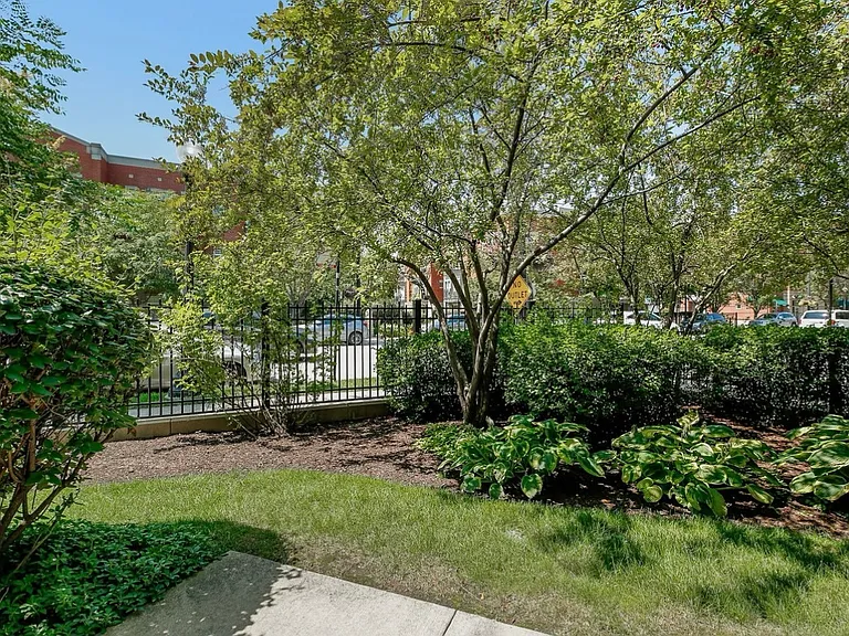 1407 S Halsted St #1B — Photo 12