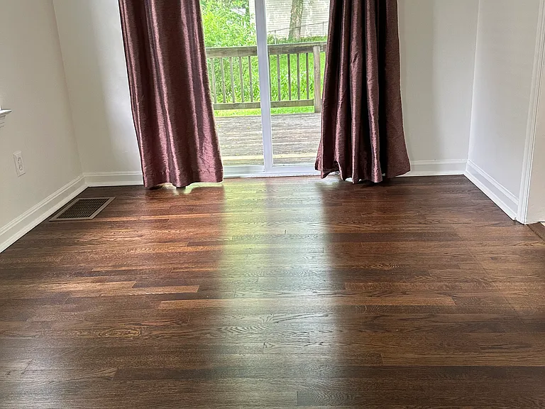 1547 Commodore Rd — Photo 5
