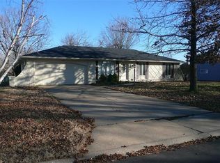 4438 S Roanoke Ave, Springfield, MO 65810