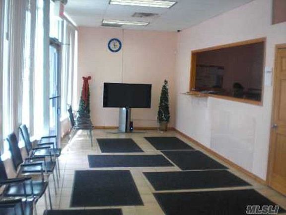 2nd image of 20905 Jamaica Ave
