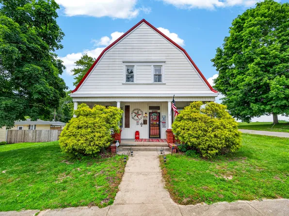 306 N High St, Brownstown, IN 47220