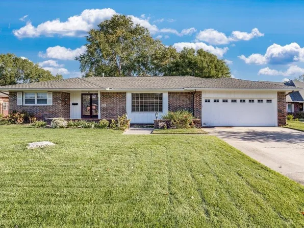 2142 W 18th St N, Wichita, KS 67203
