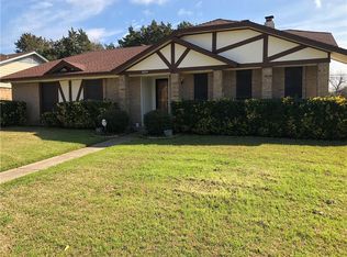 604 Robinlynn St, Mesquite, TX 75149