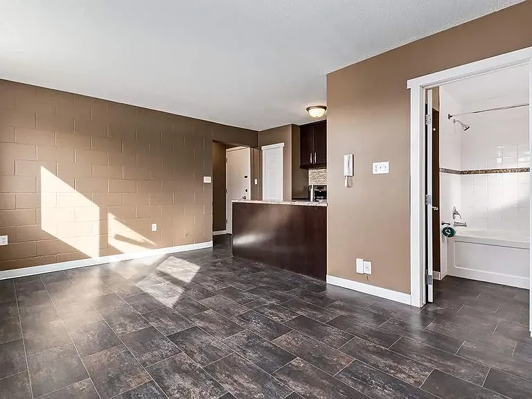 233 Bradbrooke Dr #13 — Photo 12