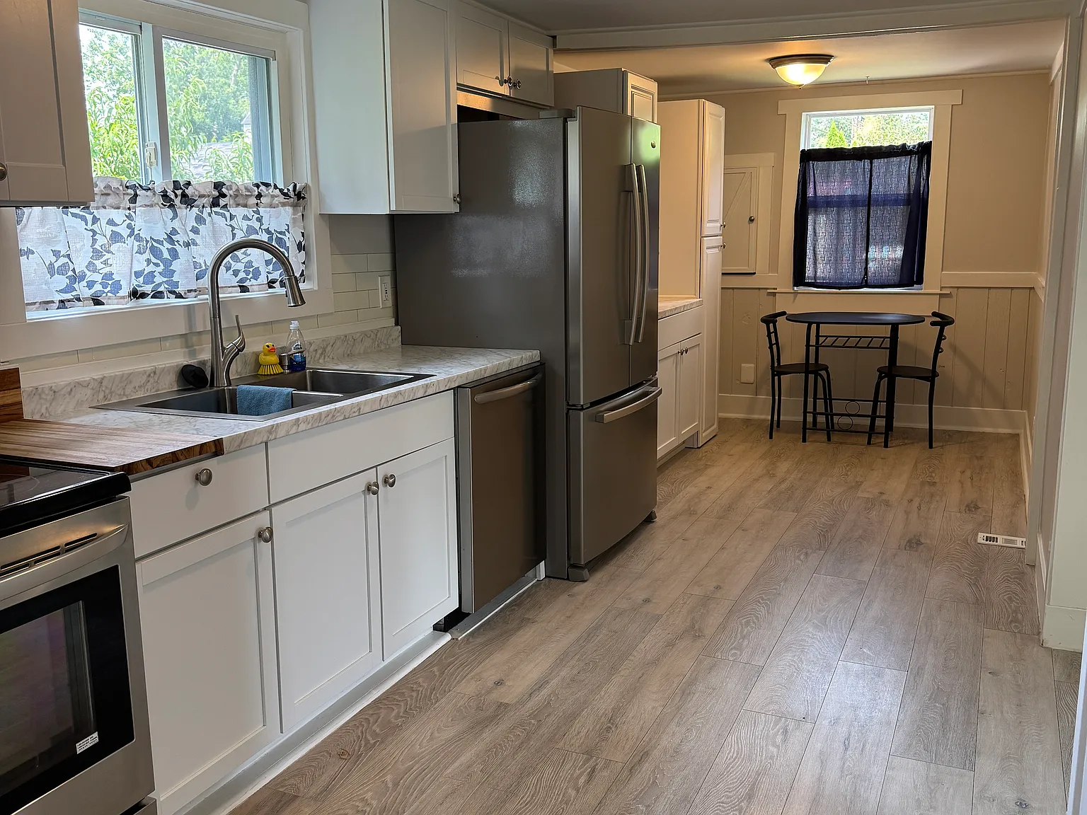 2 bed, 700 sqft, $1,500 — Photo 2
