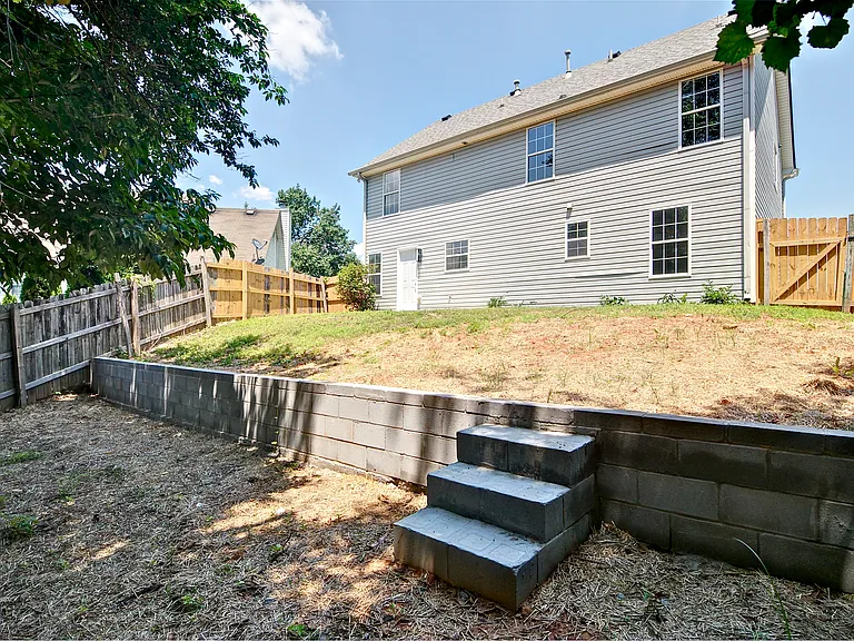 519 Hillcrest Cross Rd — Photo 25