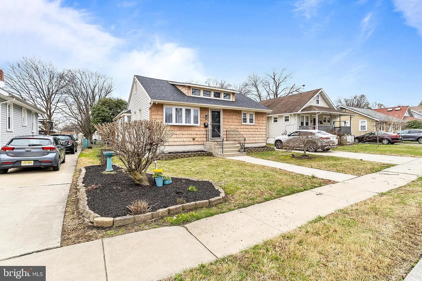 310 Harvard Ave photo 1