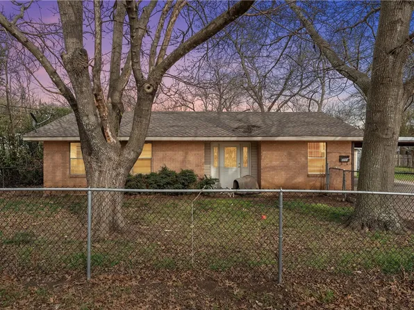 605 S Marable St, West, TX 76691