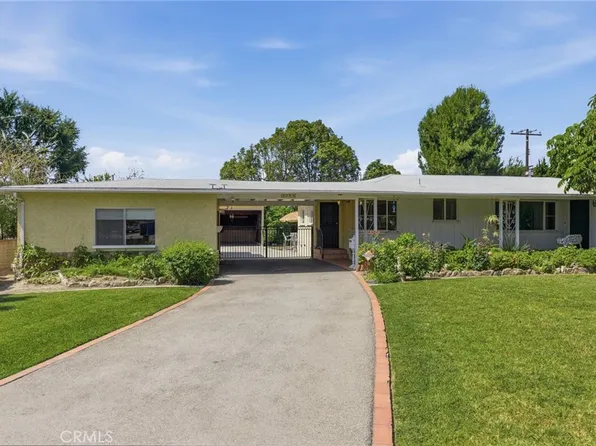 8104 Valdina Dr, Downey, CA 90240