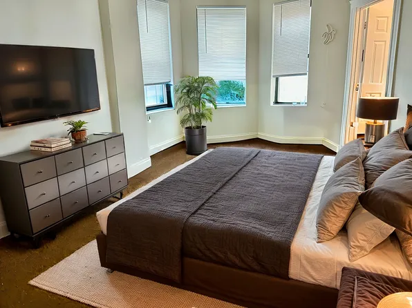 831 Beacon St #205, Boston, MA 02215