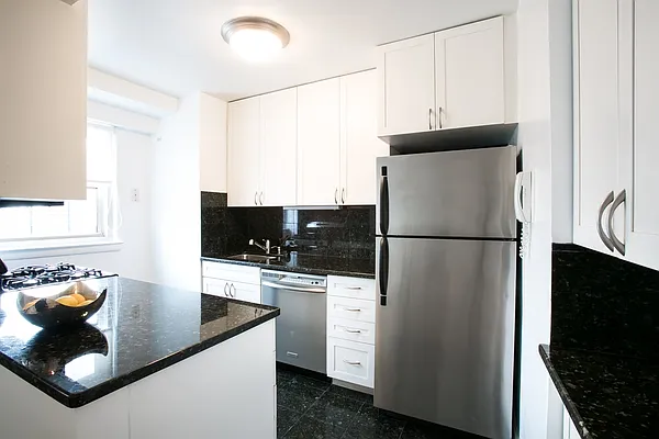 Rented by Stonehenge NYC LLC | media 3
