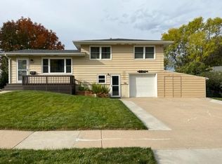 2211 Arrow St, Rapid City, SD 57702