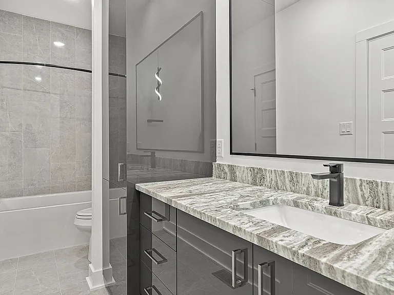 Edge Luxury Townhomes — Photo 38