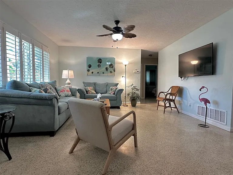3605 Iroquois Ave — Photo 8