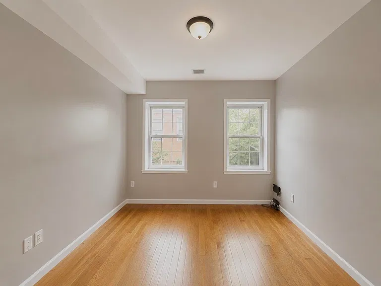 488 Central Ave #1 — Photo 4