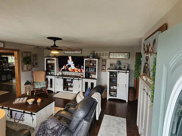 919 Mount Sterling Rd, Flemingsburg, KY 41041