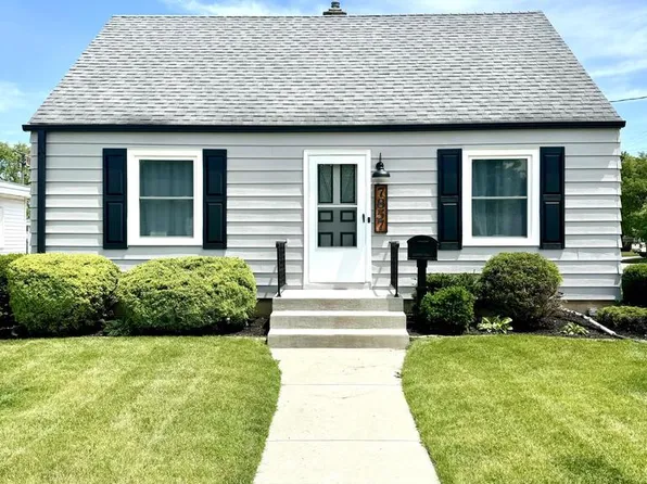 7857 19th AVENUE, Kenosha, WI 53143