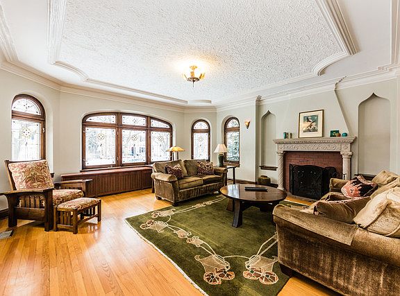 5th image of 1112 Rossell Ave