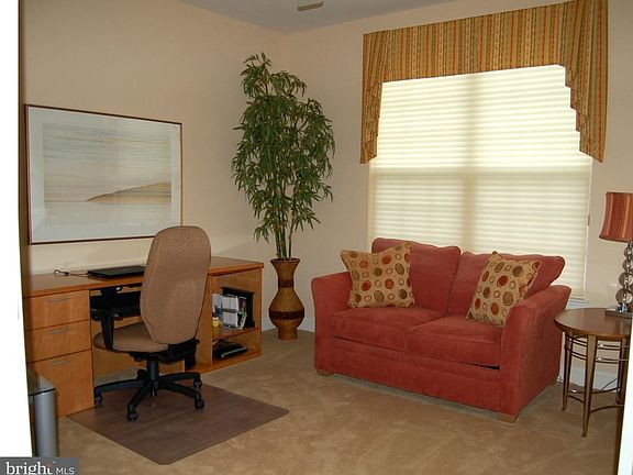 3rd image of 315 Randall Ln
