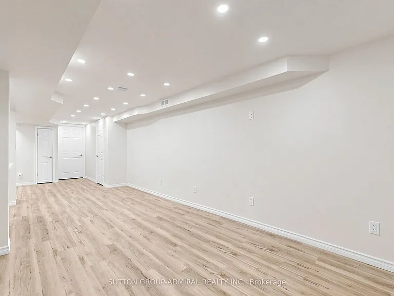 27 Patricia Dr — Photo 28