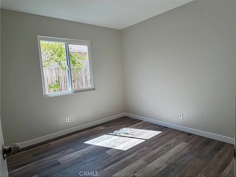 8113 Lakeport Rd — Photo 2