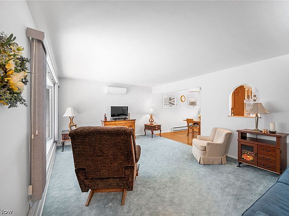 4th image of 33 William St