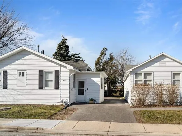 8924 Marion Ave, Morton Grove, IL 60053
