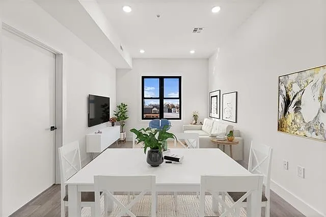 425 Avenue C #504 — Photo 3
