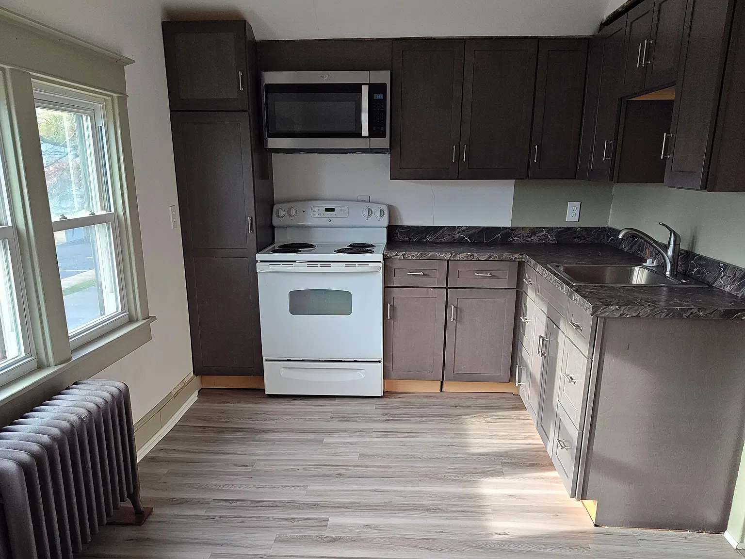 1 bed, $1,100 — Photo 1