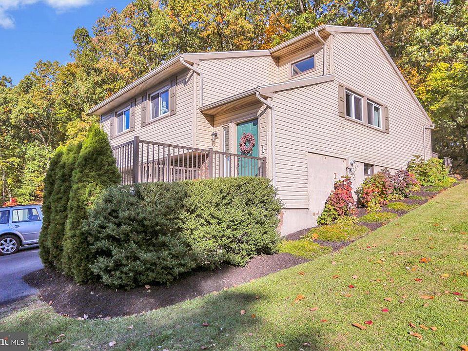 339 Hartz Rd, Fleetwood, PA 19522 Zillow