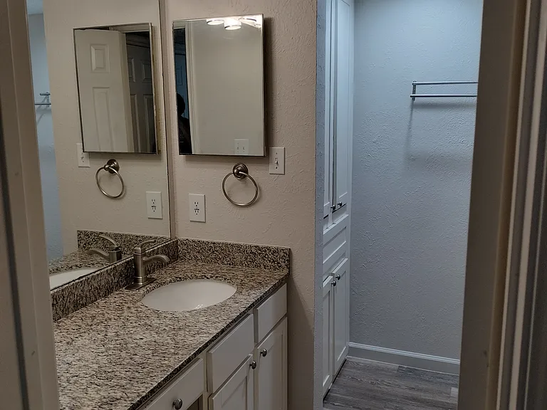 608 Bellaire Dr — Photo 6