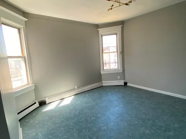 12 Riverview Pl, Yonkers, NY