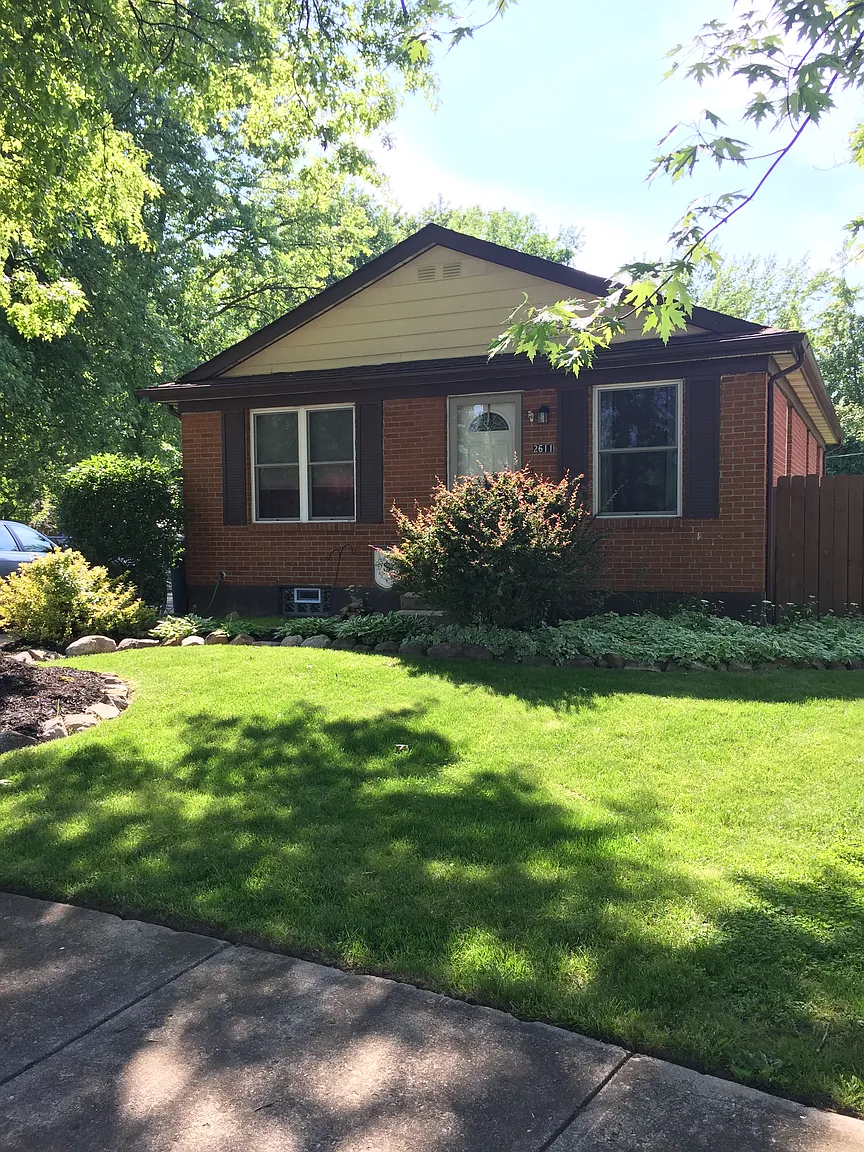 2611 Blackthorne Pl photo 1