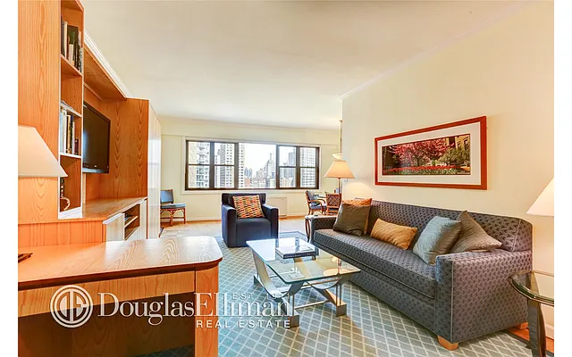 Sold by Douglas Elliman | media 17