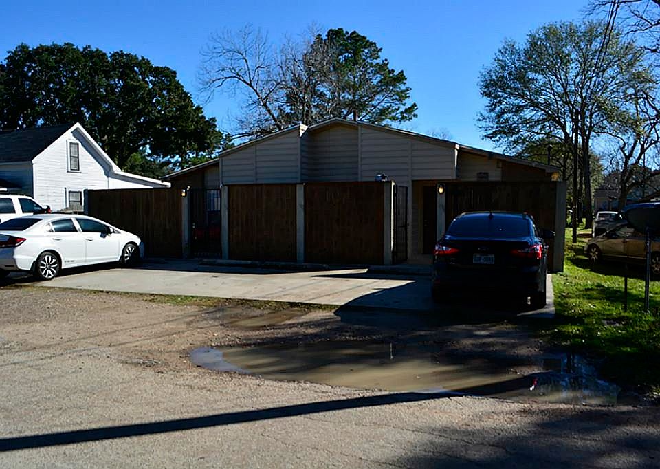 1st image of 815 Church St