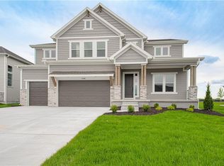 17168 S Laurelwood St, Olathe, KS 66062