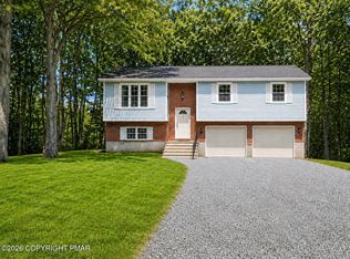 2081 Minqua Trl, Tobyhanna, PA 18466