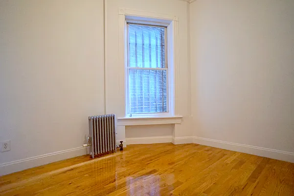 Rented by Compass | media 7