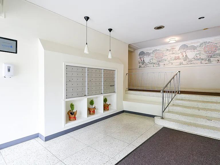 1817 N Quinn St — Photo 3