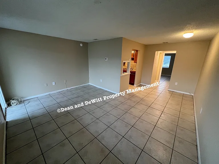 334 48th Ave N #228 — Photo 2