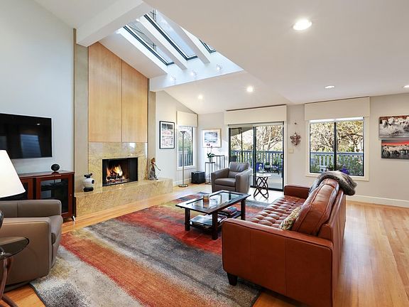 5th image of 1275 Trinity Dr