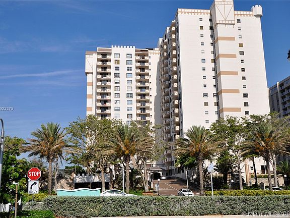 3rd image of 1865 S Ocean Dr APT 20C