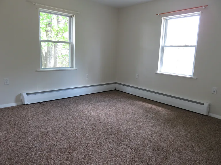 136 Old Lewiston Rd — Photo 6