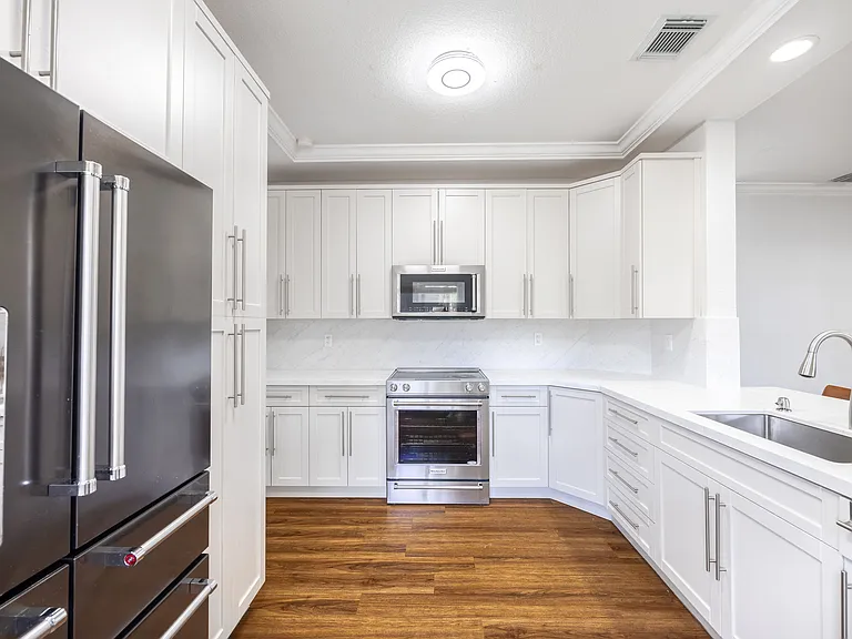 2332 SW 147th Path — Photo 6