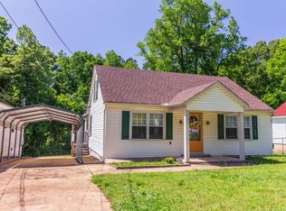 240 Oak St, Selmer, TN 38375