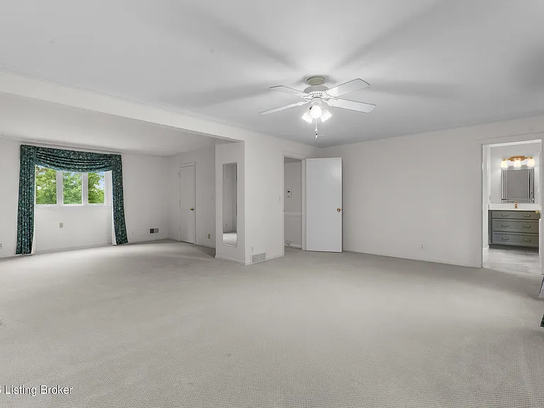 8506 Cheltenham Cir — Photo 10