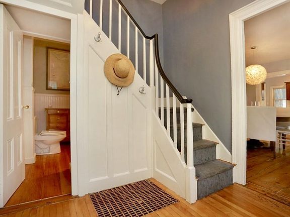 5th image of 10 Parsons St