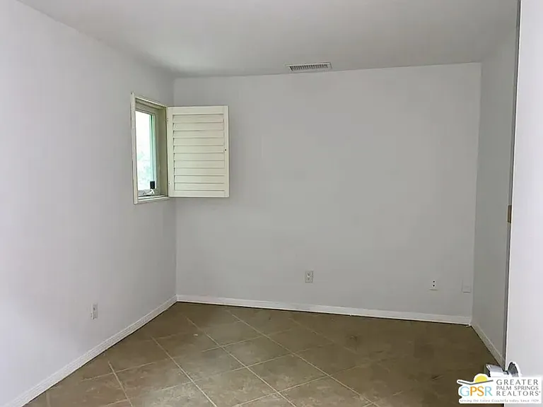 123 W San Carlos Rd — Photo 11