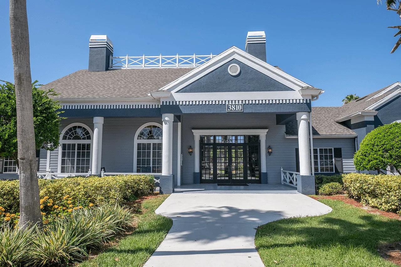Westchase Apartments — Photo 2